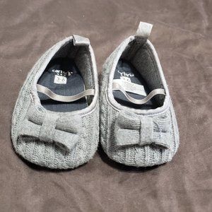 Carters 3-6 Month Size Grey Slip on Sandals With Cute Bow